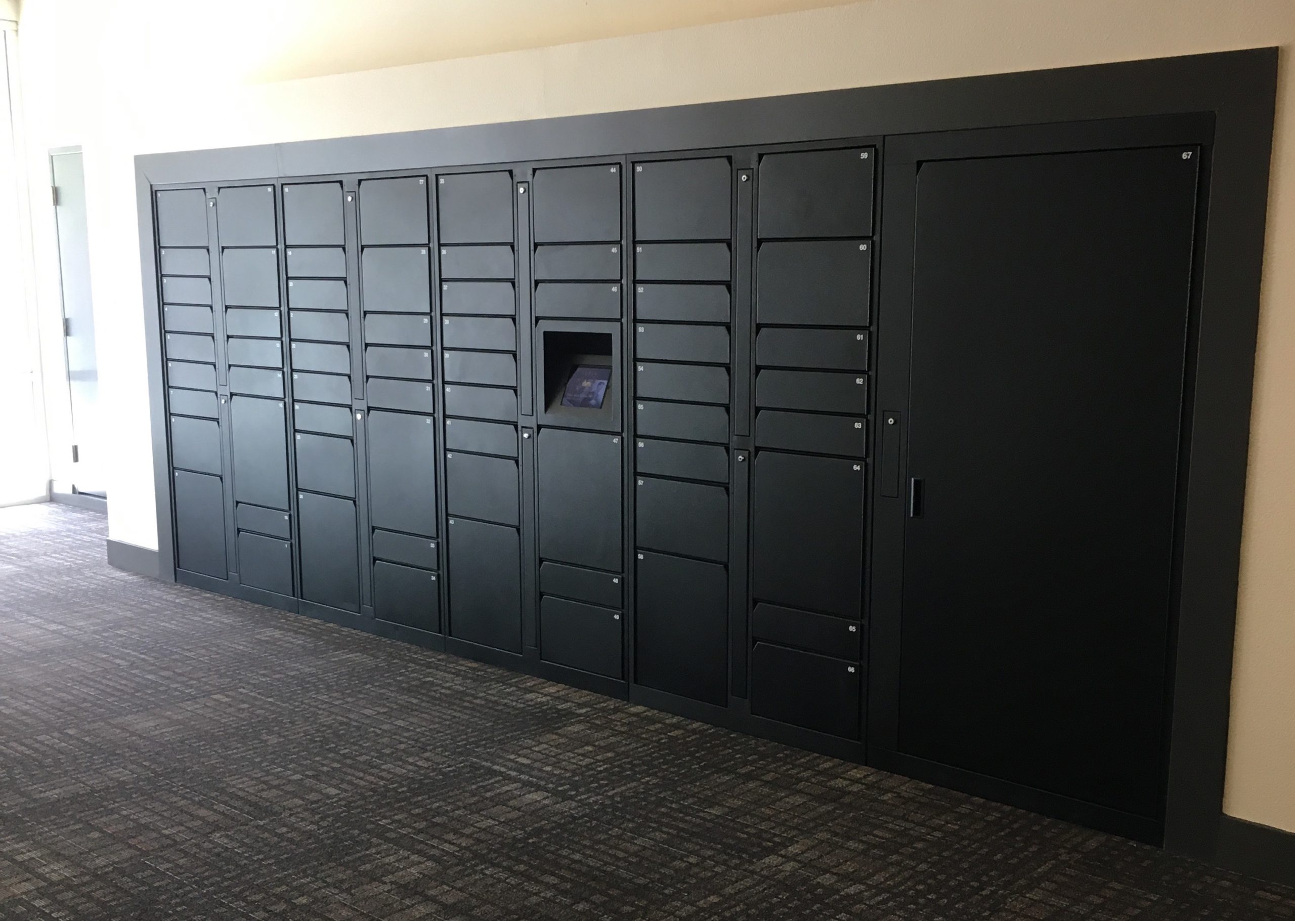 Indoor Parcel Lockers - Meridian at Midtown