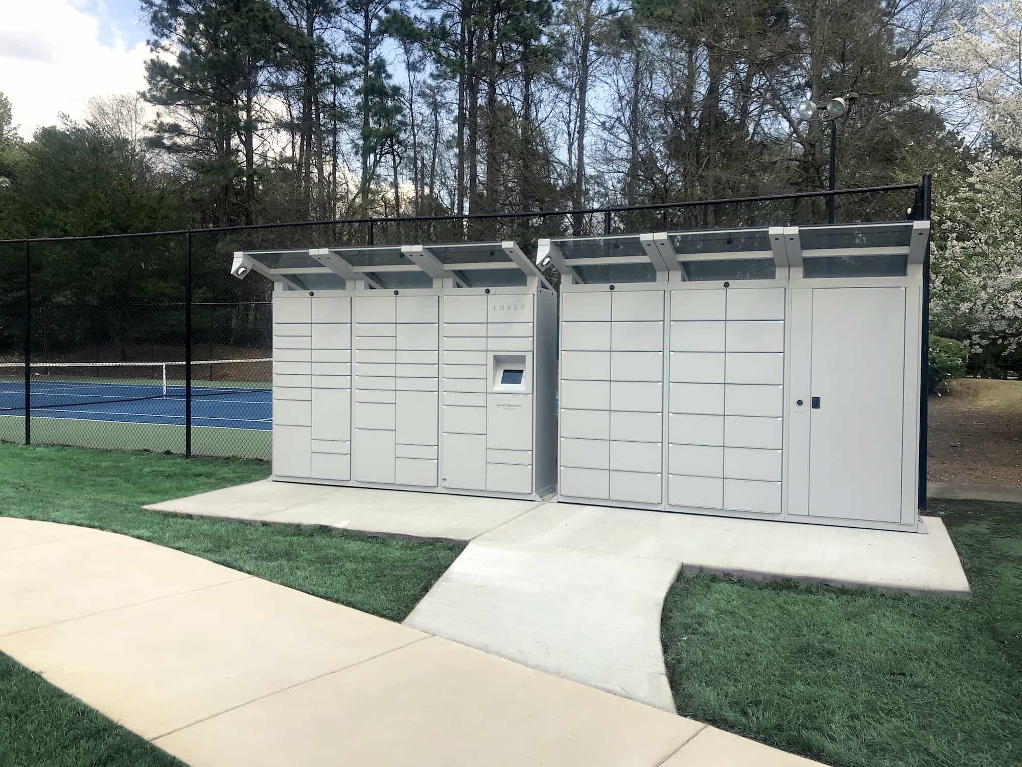 Outdoor Parcel Lockers - Westclub Park